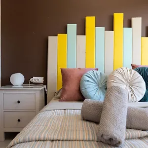 https://luminoso-apartamento-centrico-hasta-4-personas.hotelsinnerja.org